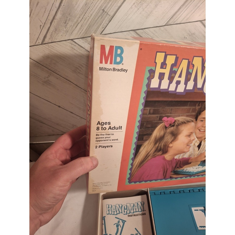 VINTAGE Hangman COMPLETE Milton Bradley 1988 Words Classic Game - Picture 5 of 10